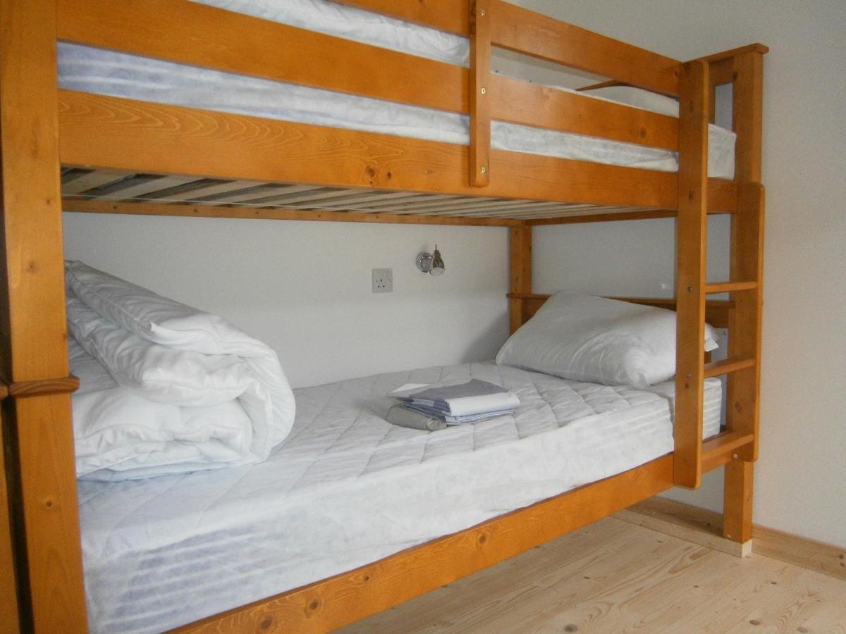 Albergue Otter Bunkhouse Cairisiadar Exterior foto